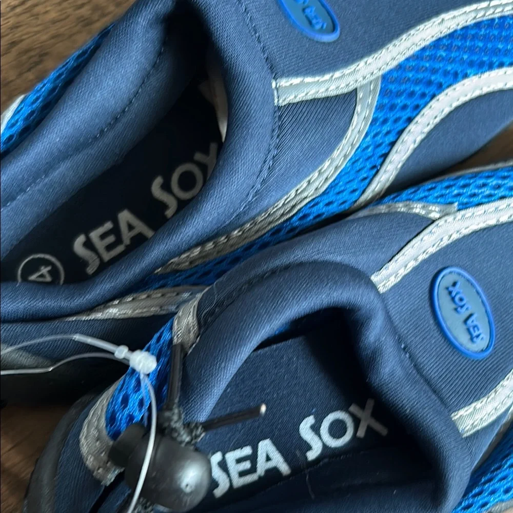 Sea Socks Black and Blue Aqua Shoes